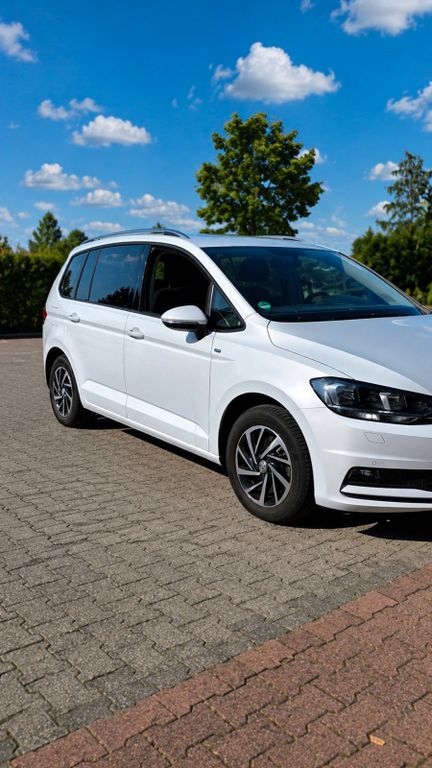 Image of Volkswagen Touran