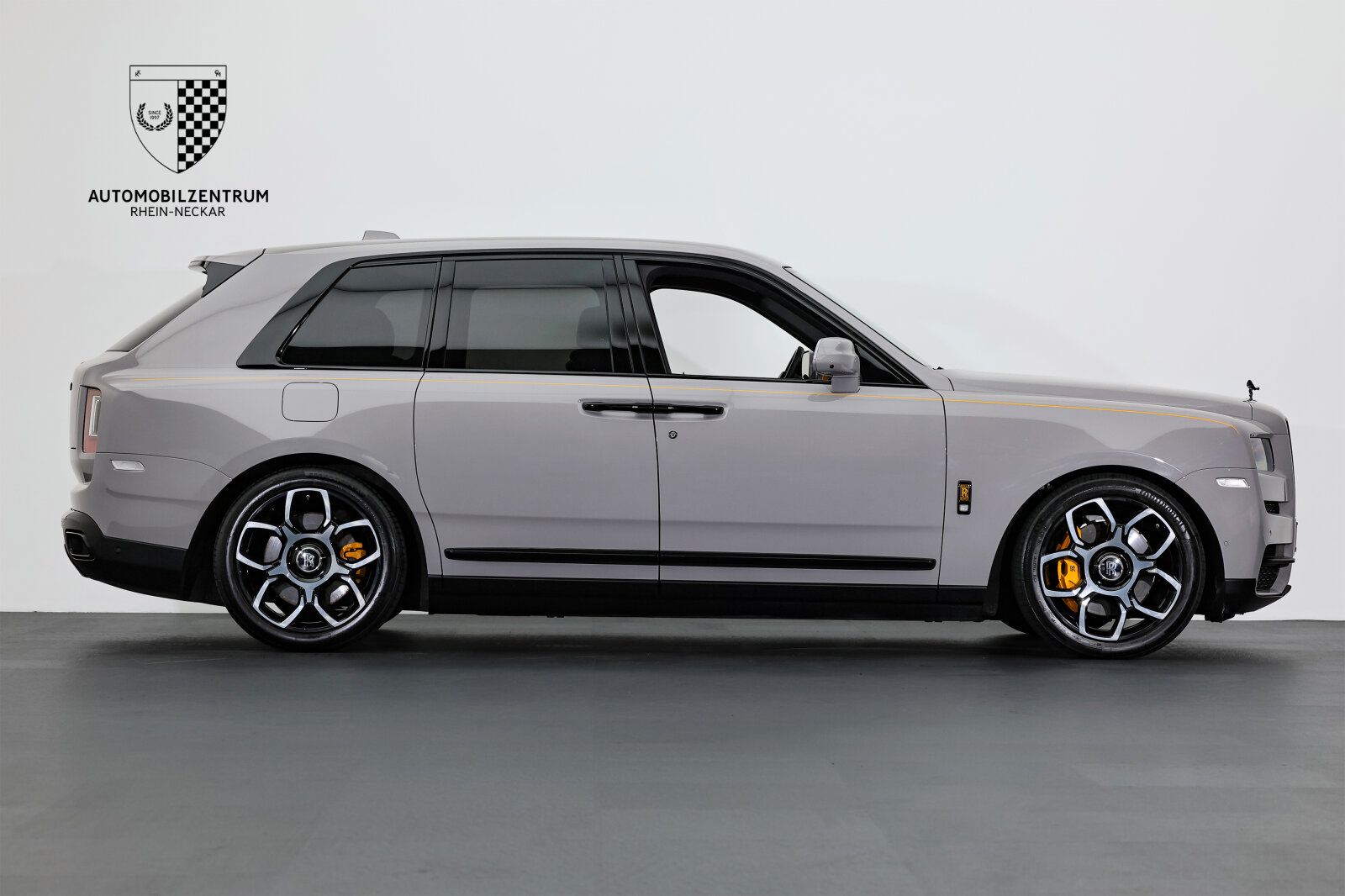 Rolls-Royce Cullinan Black Badge ImmersiveSeat/RearTheatre foto 9