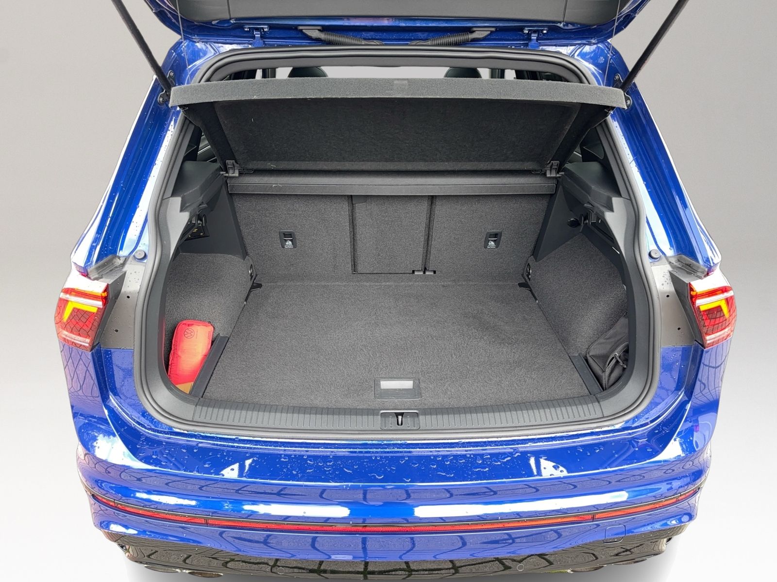 Tiguan 2.0 TSI R 4Motion, PANO, Design Paket, Re