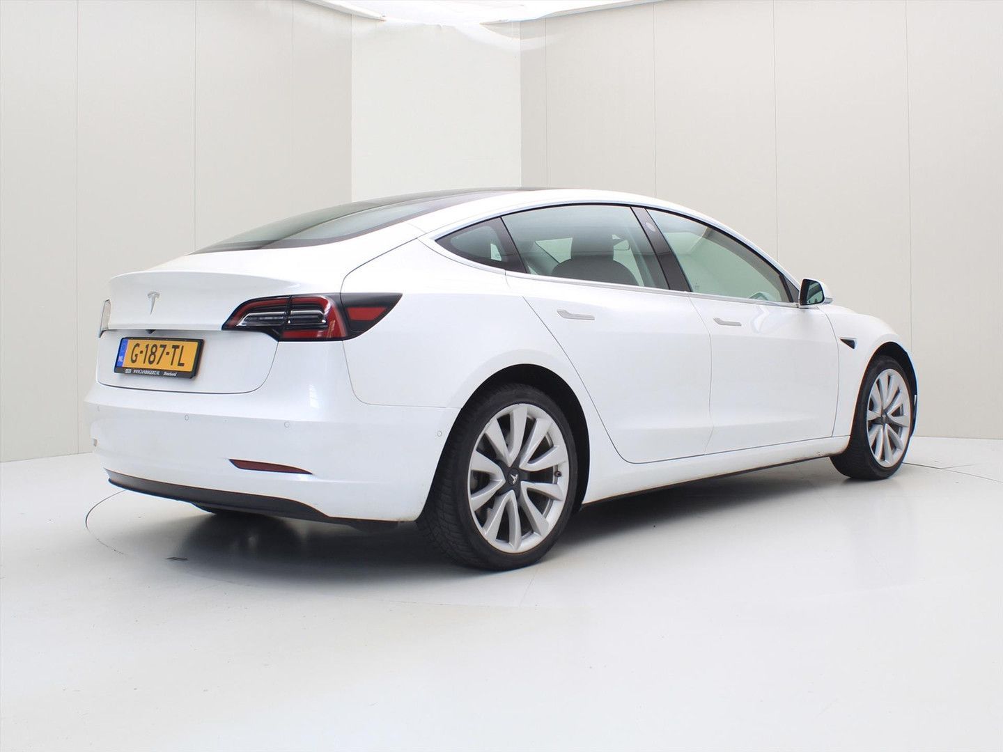 Tesla Model 3 Standard RWD Plus 84,7 % Soh [ AUTOPILOT imagem 3