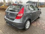 Hyundai i30 blue 1.4 Comfort*Tüv & Au NEU* - Hyundai Gebrauchtwagen von 2010