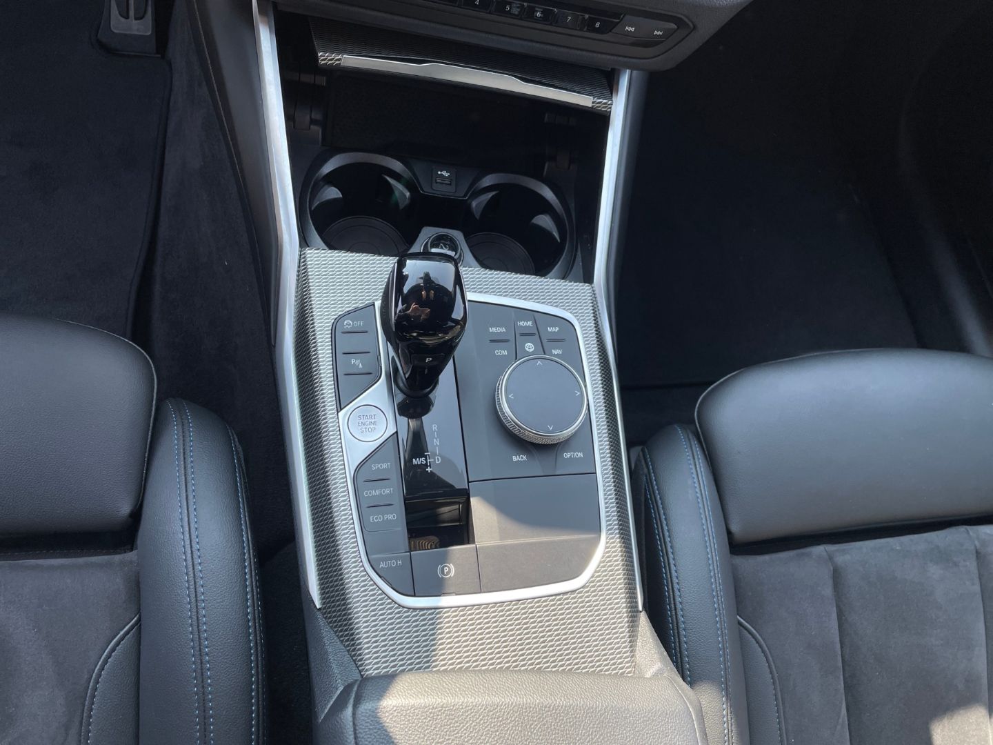BMW 320 d Touring M-Sport LiveCockp.Pro Hifi LKHZ So foto 11