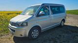 Volkswagen T5 California Beach mit allem Zubehör - graue Volkswagen T5 California