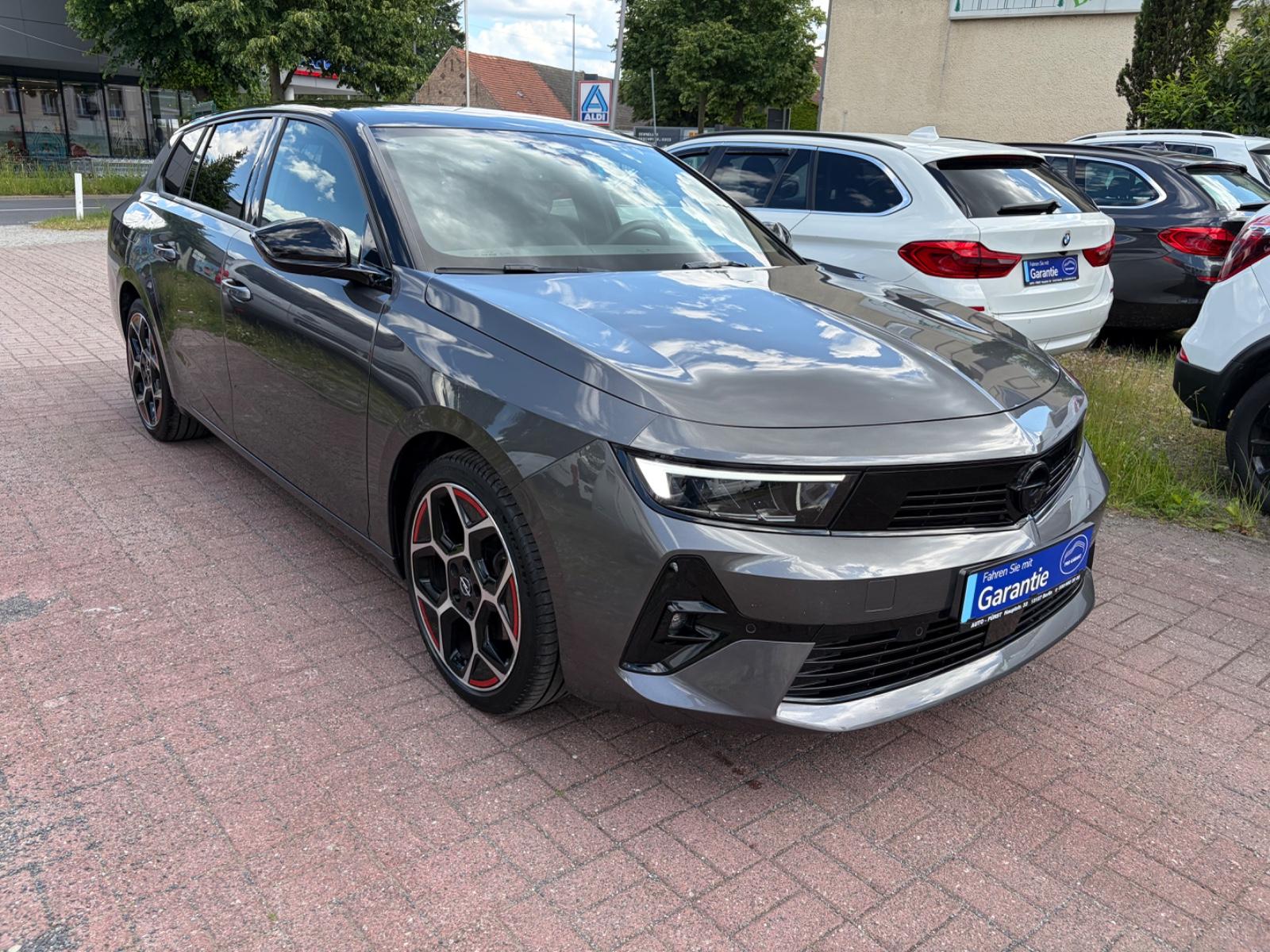 Opel Astra L Sports Tourer+AUTOM+NAVI+SITZH+LED++