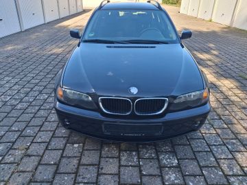 BMW 320 - 1