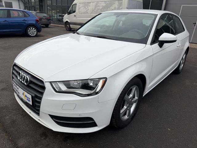 Audi A3 1.2 TFSI Attraction Klima Navi PDC Shz