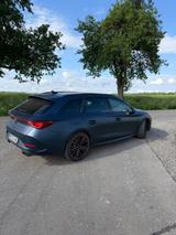 Cupra Leon 2.0 TSI 221kW VZ DSG Sportstourer VZ - blaue Cupra Leon