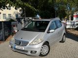 Mercedes-Benz A 180*SHZ*PDC*Temp*EL-FH*Automatik*TÜV01/2028 - Mercedes-Benz in Magdeburg: 1.0