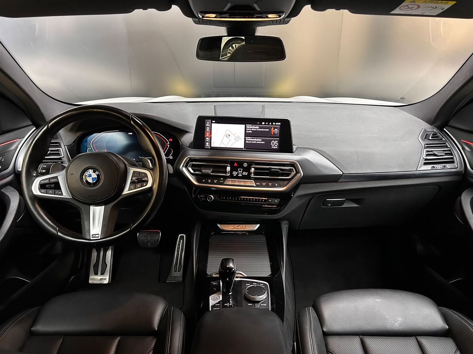 Fahrzeugabbildung BMW X4 xDr M Sport SHADO+LEDER+LED+NAVI+KAMER+TEMP+