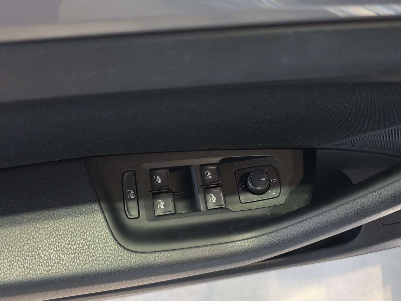 Volkswagen Passat Variant - Bild 13