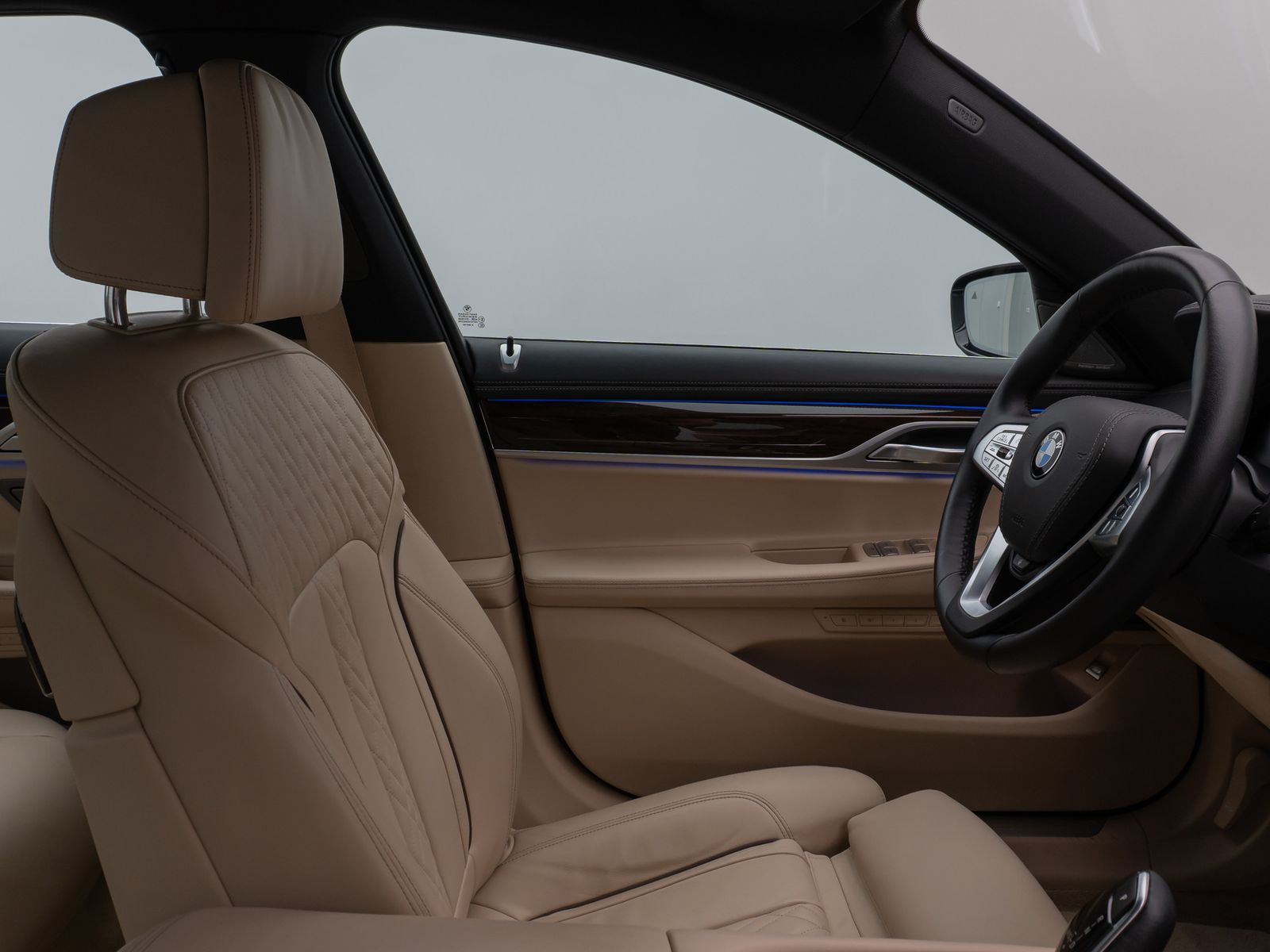 Fahrzeugabbildung BMW 730d xD 360°Laser Massage DAB DisplKey SoftClose