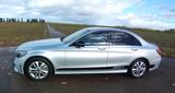 Mercedes-Benz  4Matic AMG Line 360°.  Sthzg. Distr.COMAND - Mercedes-Benz C 300: Beheizbares Lenkrad