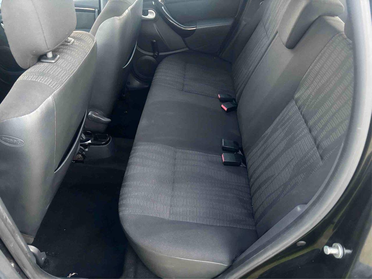 Dacia Duster 2011 — photo 12