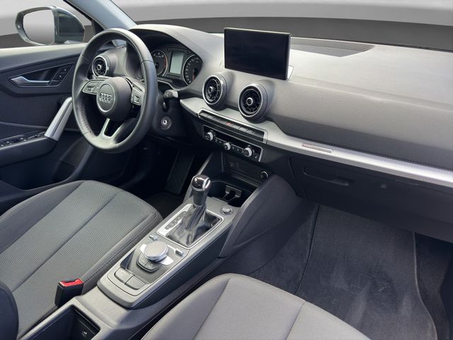 Fahrzeugabbildung Audi Q2 35 TFSI advanced S-tronic+LED+CarPlay+DAB