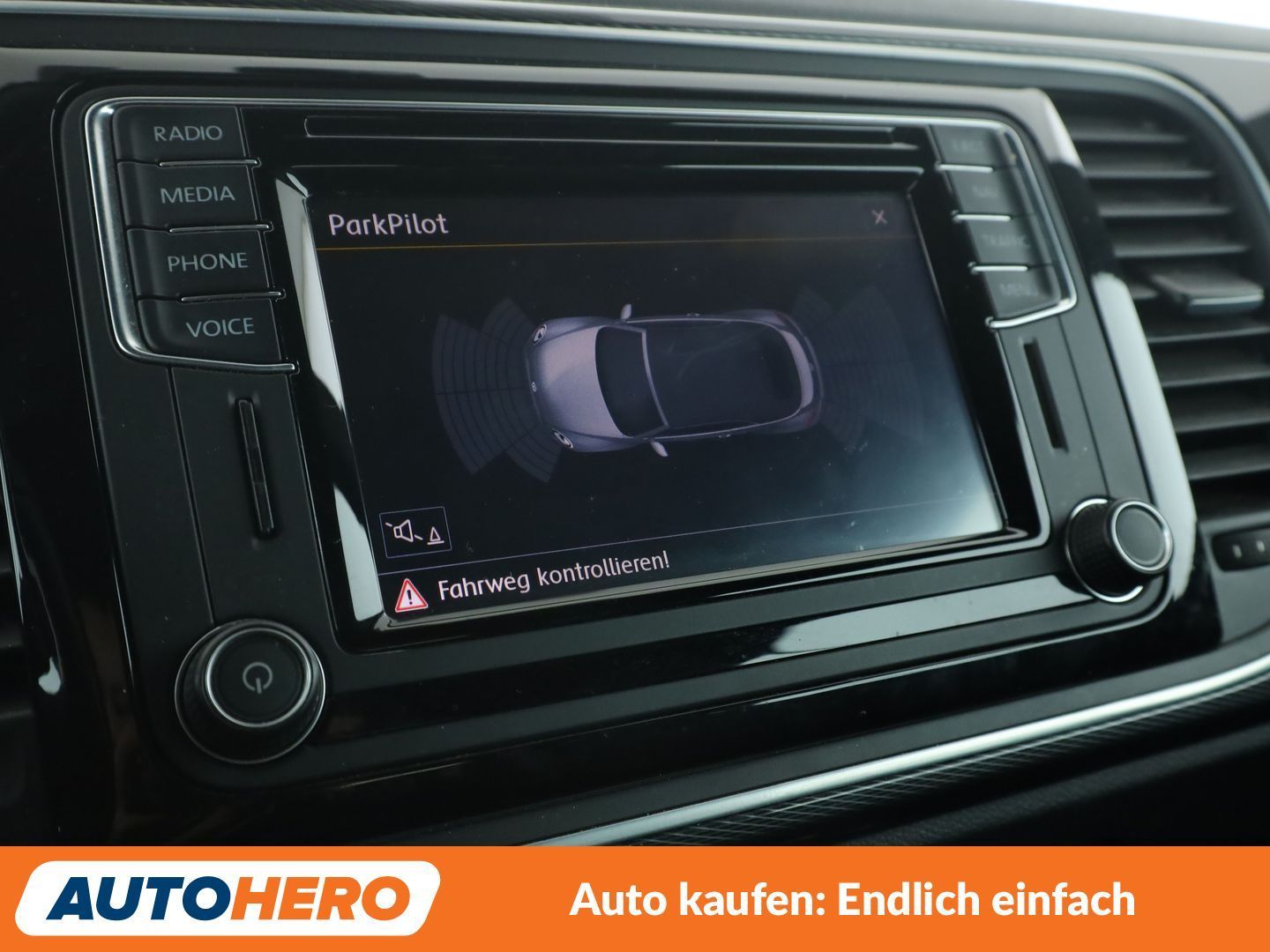 Volkswagen Beetle 1.4 TSI R-Line BMT*NAVI*XENON*PDC*SHZ* foto 23