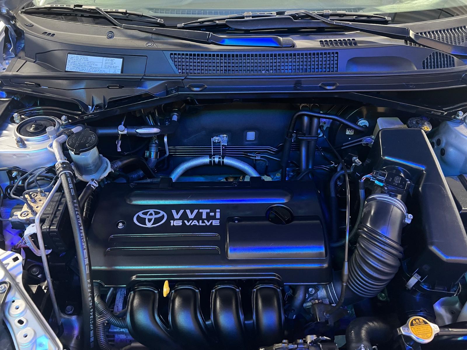 Toyota RAV4 1.8 VVT-i 125 ch Essence • Clim • Attelage • Barres de toit