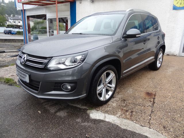 Fahrzeugabbildung Volkswagen Tiguan R-LINE/4Motion/1.Hd/Pano/AHK/Navi/SitzH/