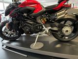 MV Agusta Brutale 1000 RS - MV AGUSTA BRUTALE 1000 RS