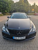 Mercedes-Benz E 350 Coupé E 350 CGI BlueEFFICIENCY ELEGANC... - Mercedes-Benz E 350 aus 2010: Coupé