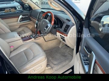 Toyota Land Cruiser - 6