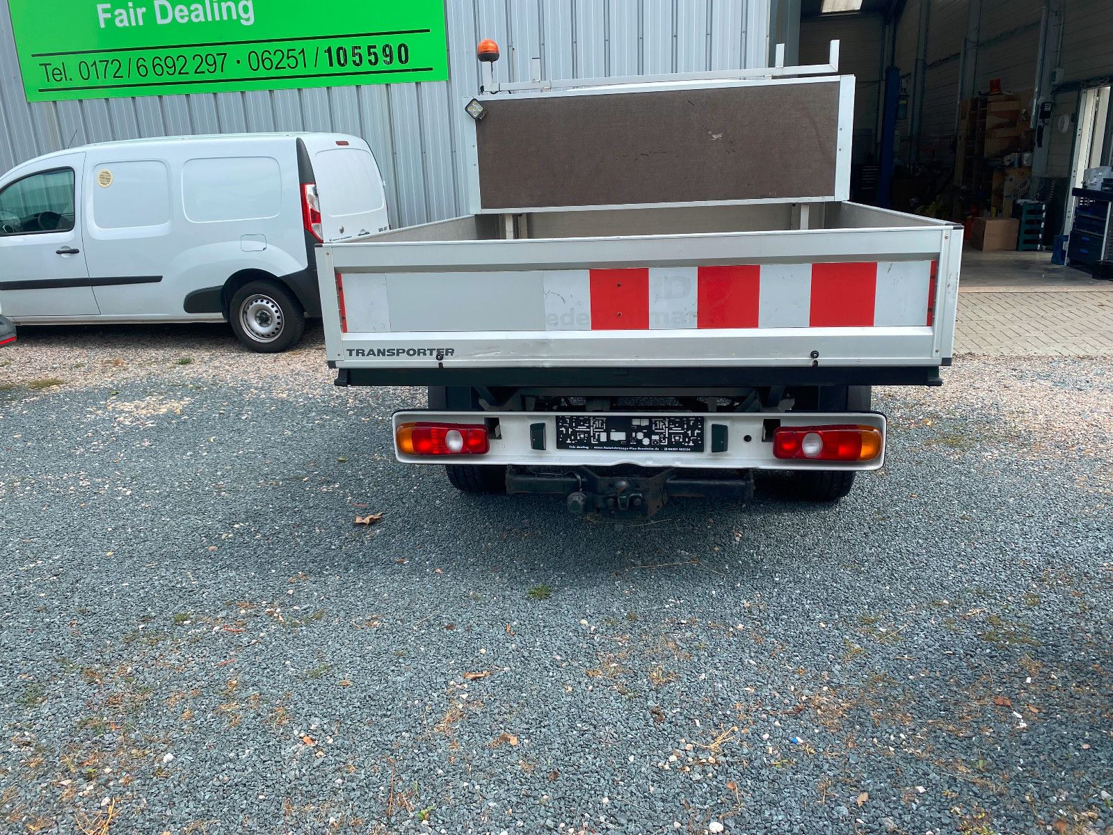 Fahrzeugabbildung Volkswagen T6.1 Transporter Pritsche,L2,Einzelkabine,AHK