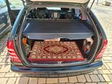 Mercedes-Benz 200 - Mercedes-Benz 200 aus 2005