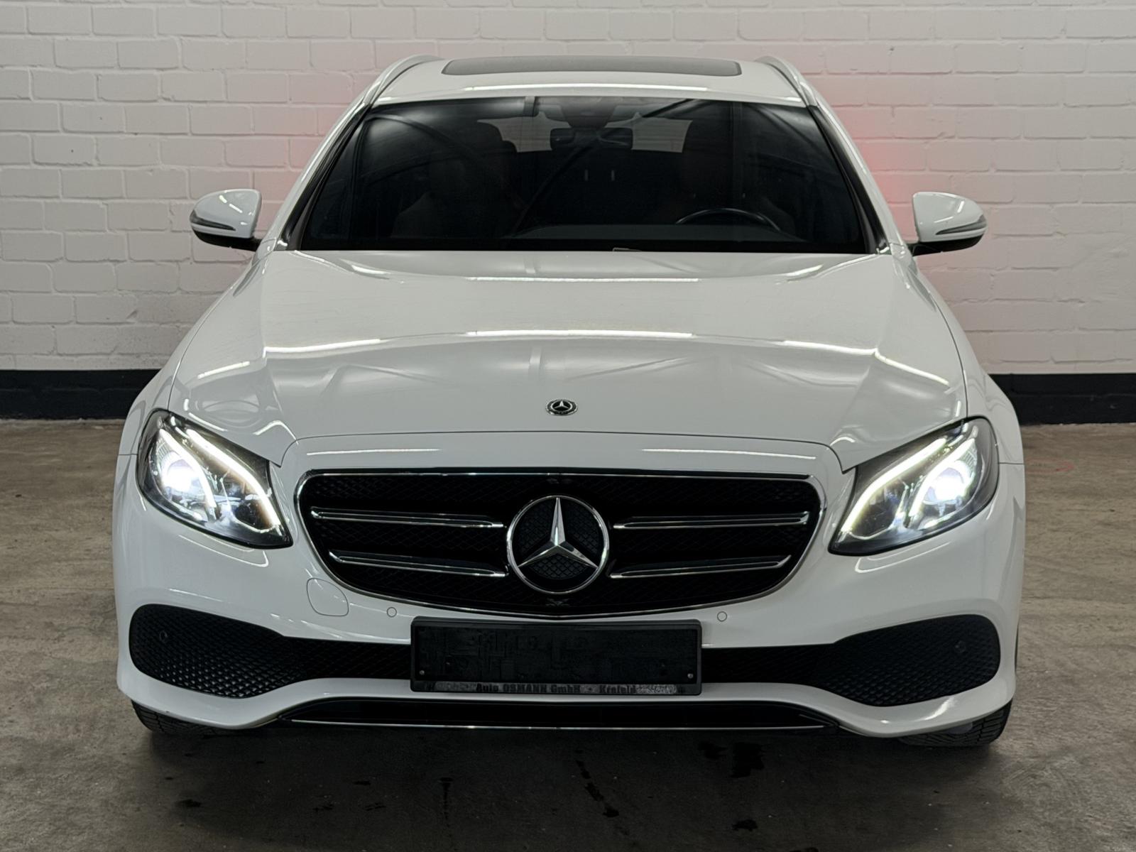 Mercedes-Benz E 200 T 9G-TRONIC Avantgarde/LED HighPerformance