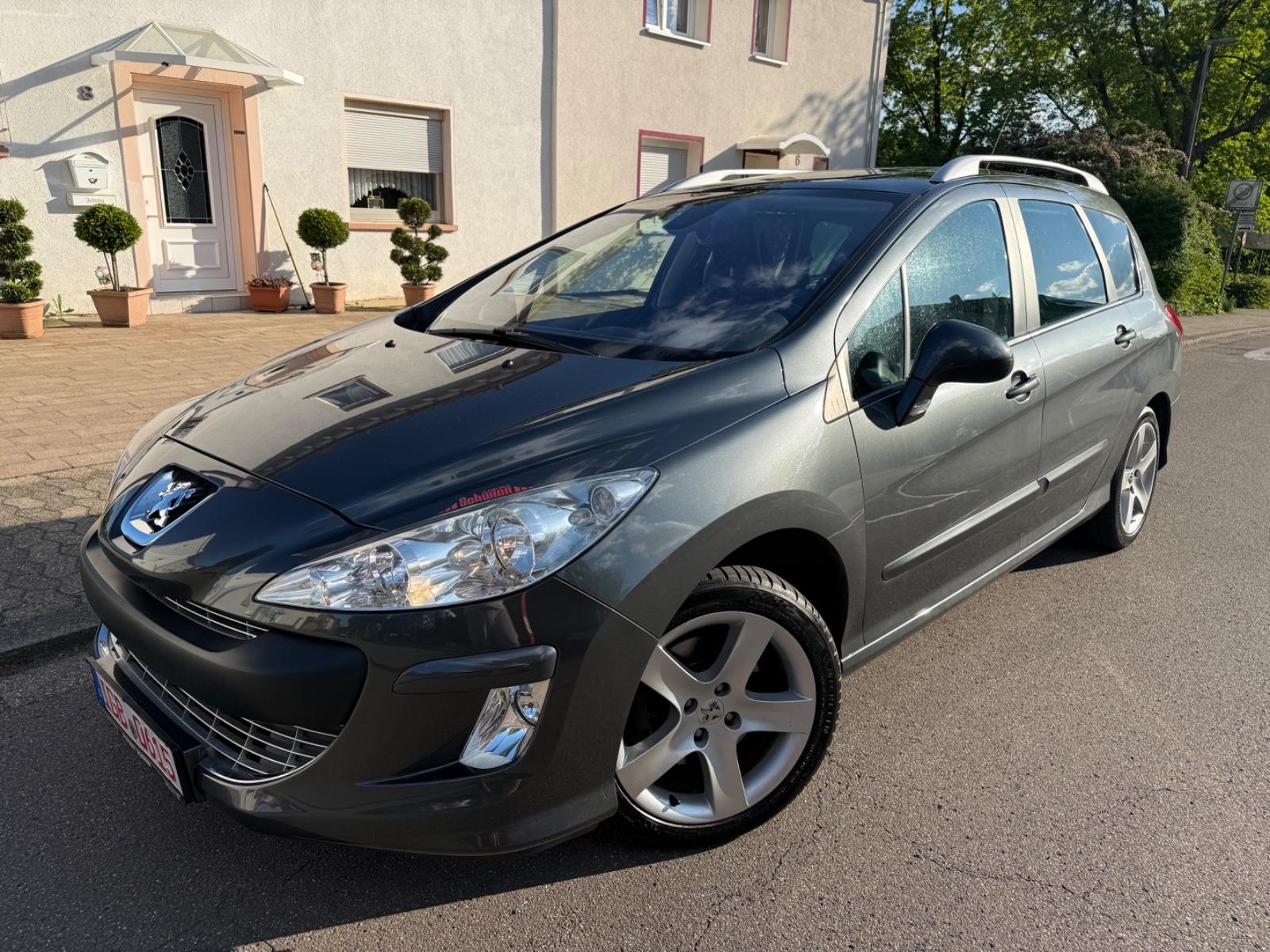 Peugeot 308 2.0 HDI*Sport Plus*1.HD*Pano*Euro5*PDC*SHZ*