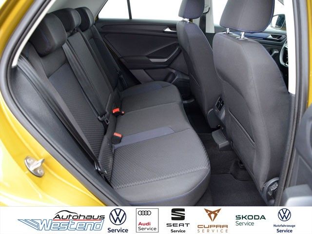 Fahrzeugabbildung Volkswagen T-Roc United 1,5 TSI 110kW DSG AHK Navi SHZ