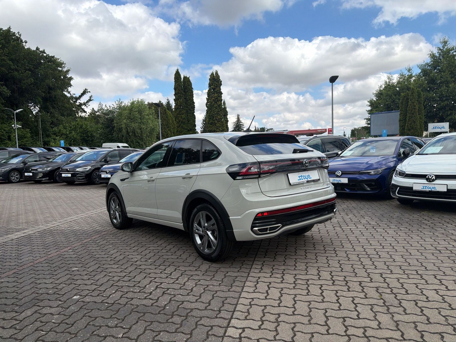 Taigo R-Line TSi DSG Apple CarPlay PANO AZV Matr