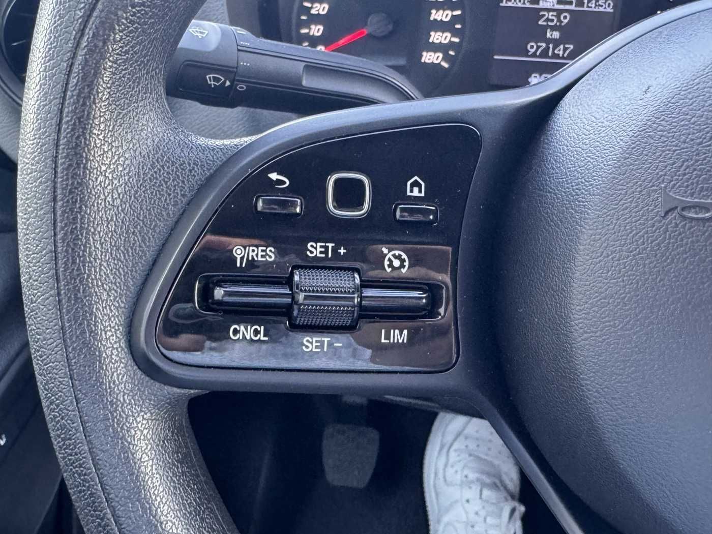 Fahrzeugabbildung Mercedes-Benz Sprinter 315 CDI 4325 Klima 360 Schwing MBUX SHZ