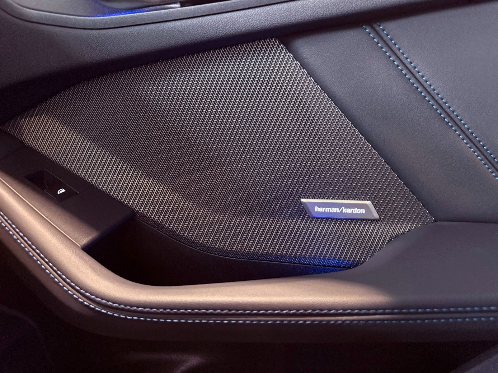 BMW 120 M Sport HUD/LED/H&/COCKPIT PROF./360°/SIDE foto 13