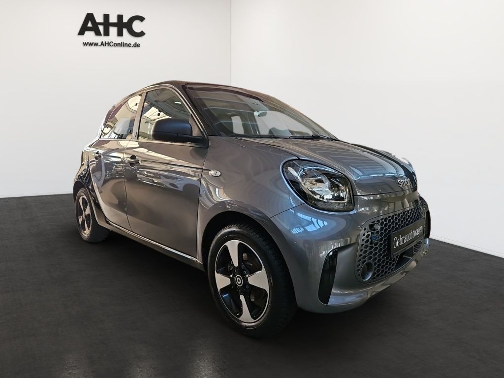 Fahrzeugabbildung Smart EQ ForFour Passion Kamera Pano SHZ Tempomat