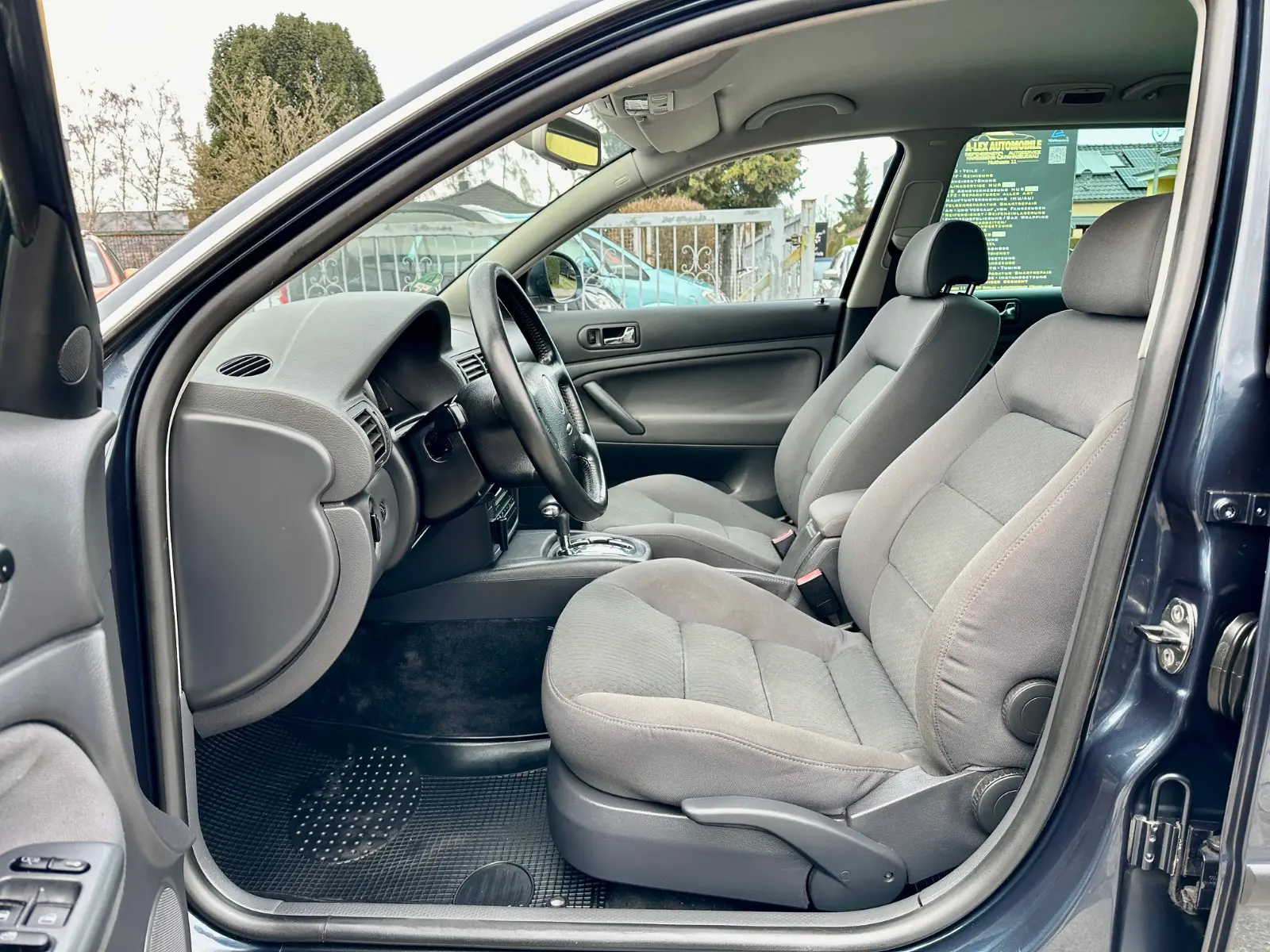 Volkswagen Passat 2004 — photo 9