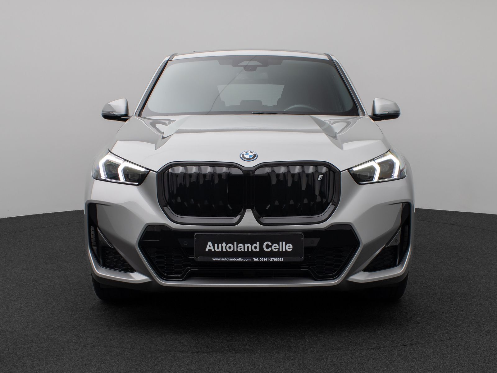 Fahrzeugabbildung BMW iX1 xD30 M Sport Panorama Kamera DAB Komfort LED