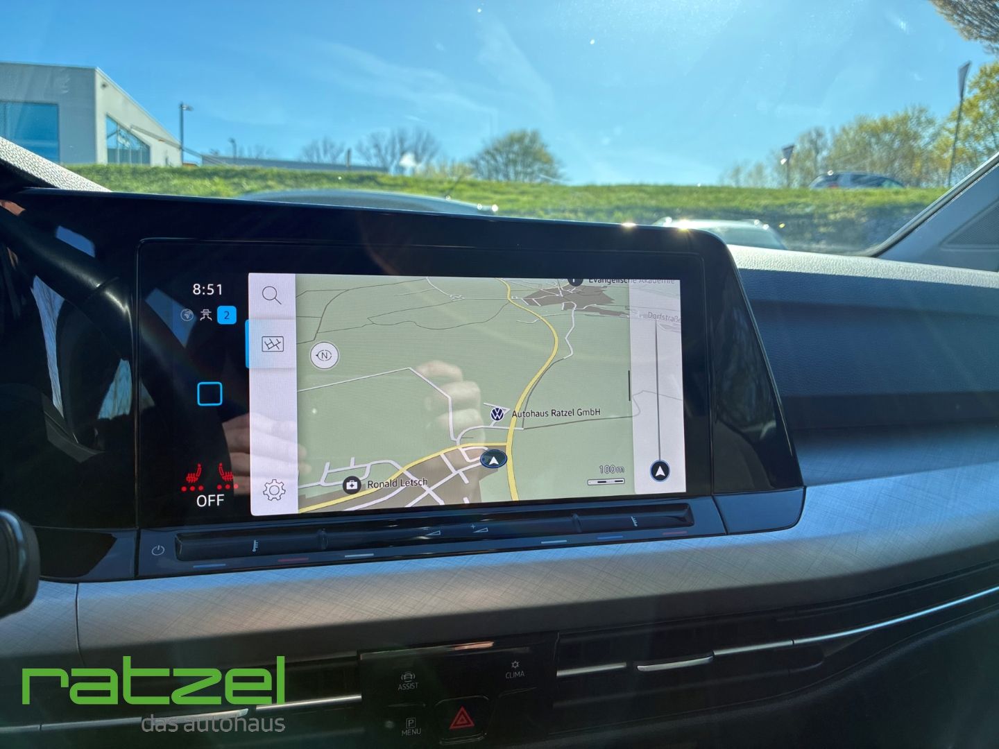 Fahrzeugabbildung Volkswagen Golf Variant Life 1.0 eTSI DSG Navi LED Matrix K