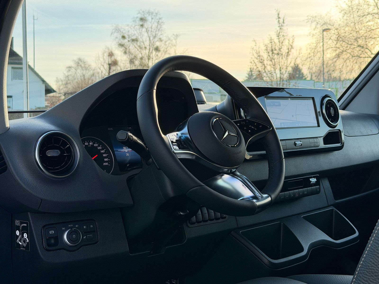 Fahrzeugabbildung HYMER / ERIBA / HYMERCAR Grand Canyon S - MB 600 SD- 4x4- 11.496€ sparen!