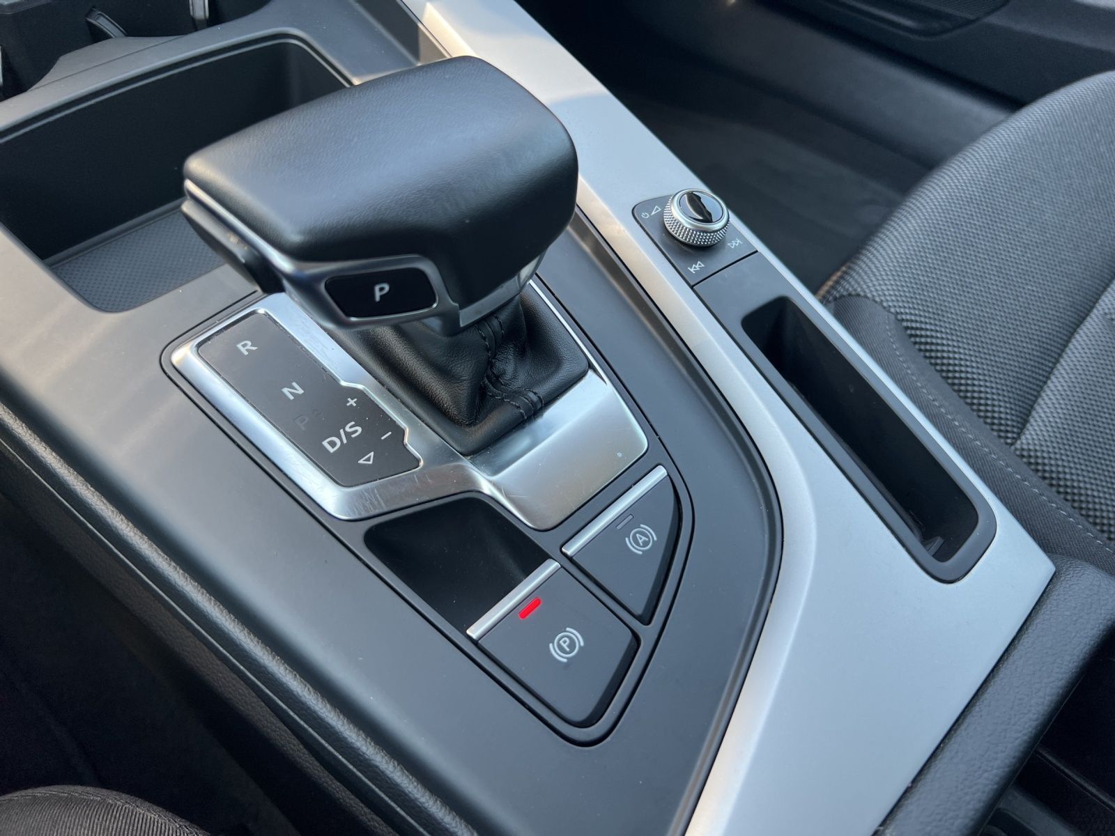 A4 Avant 2.0 TDI S-tronic*LED*AHK*ACC*Navi