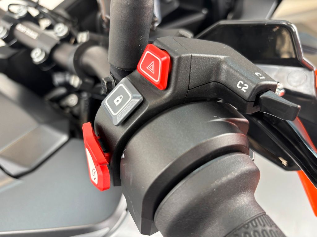 Fahrzeugabbildung KTM 1290 SUPER ADVENTURE S *TOPCASE *TOP-ZUSTAND