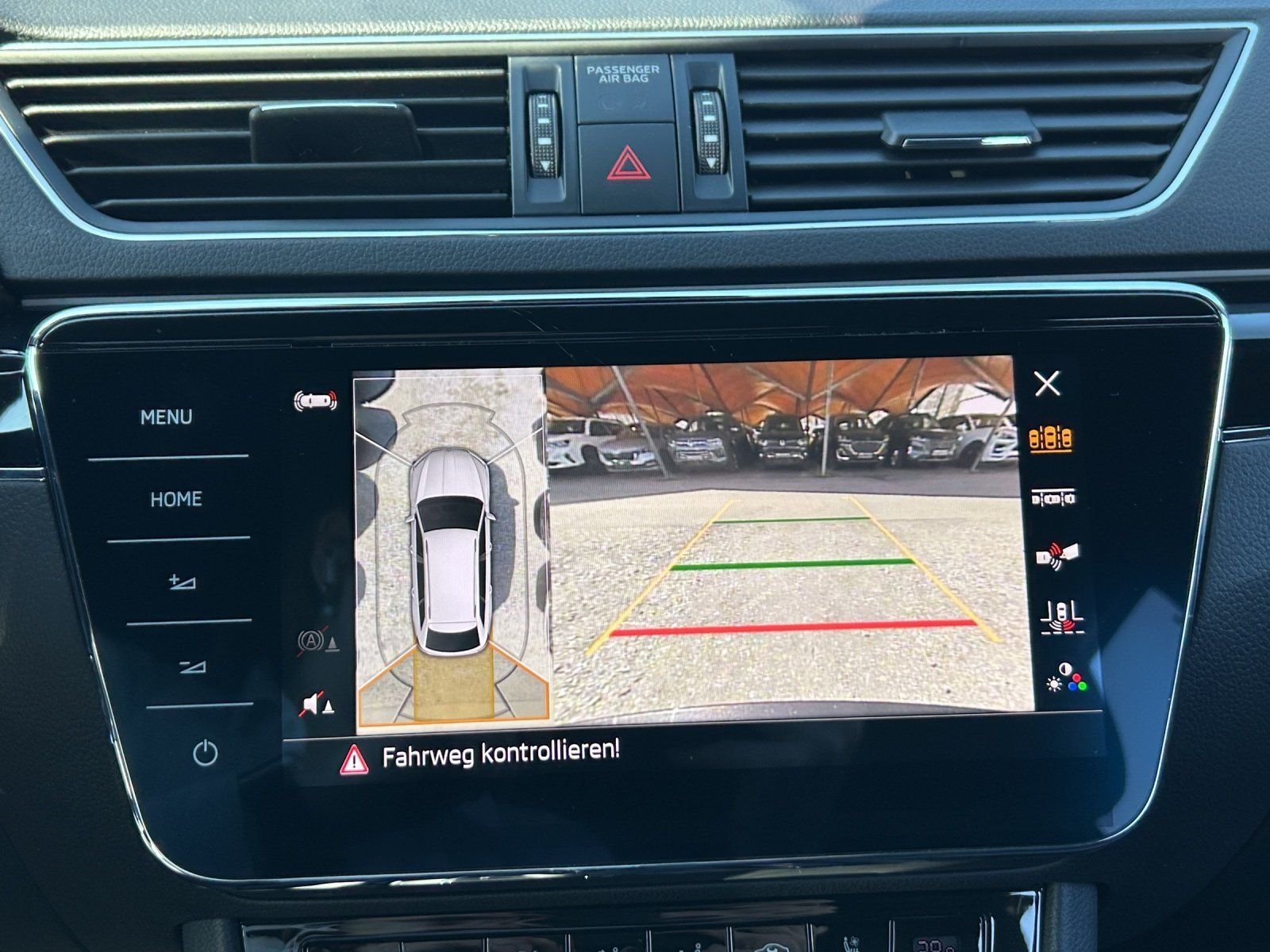 Fahrzeugabbildung SKODA Superb Combi 2.0 TDI L&K 4x4/ACC/360°CAM/VIRTUAL