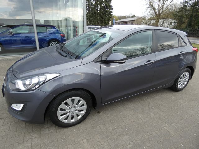 Hyundai i30 blue*2 HAND*ERST 45Tkm*NAVI*RFK*PDC*KLIMA*5T