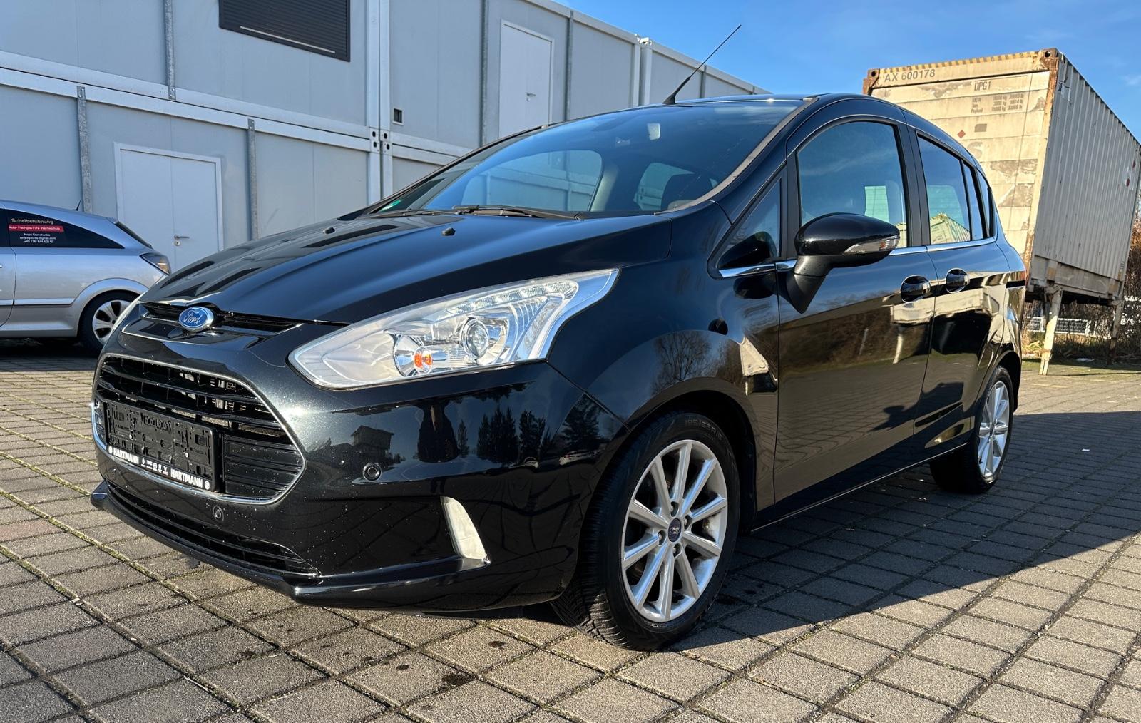 Ford B-Max B-MAX Titanium Automatik NAVI PANO.