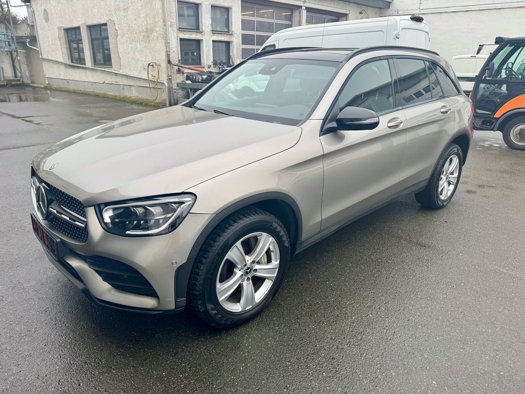 Image of Mercedes-Benz GLC 300