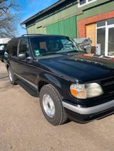 Ford Explorer Limited - Ford Explorer Limited mit Benzin-Antrieb