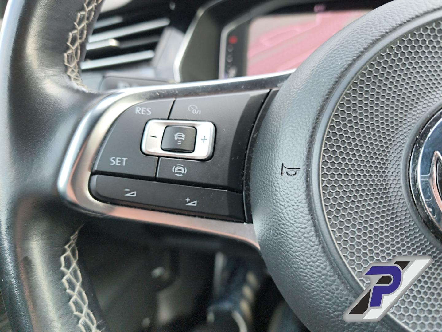 Volkswagen Arteon R-Line AHK+LED-LICHT+NAVI+3-ZONEN-KLIMA