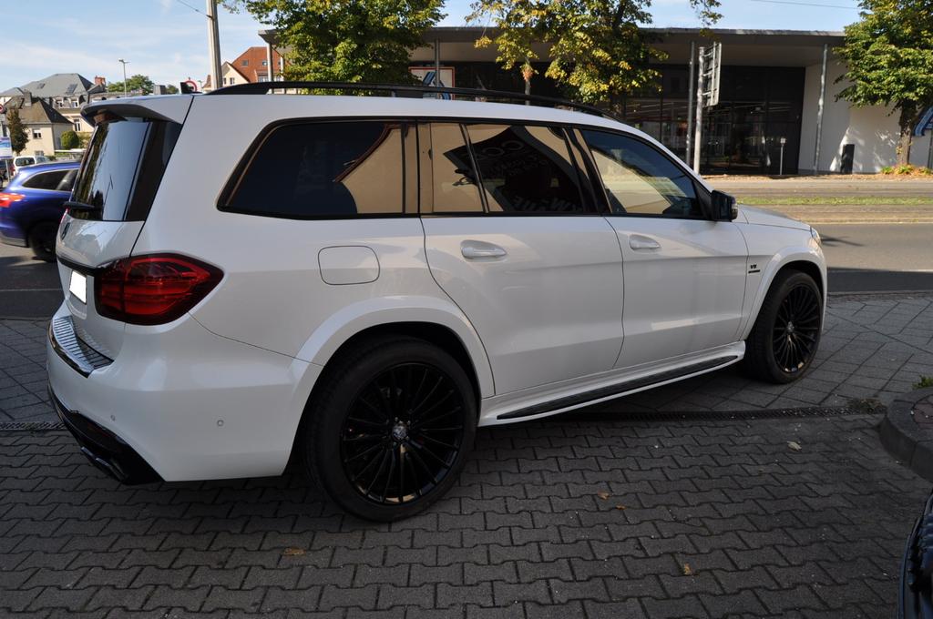 Mercedes-Benz GLS 63