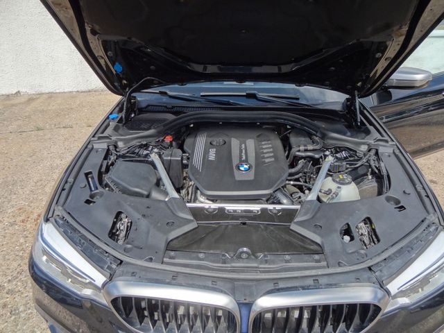 Fahrzeugabbildung BMW 530d xDrive M Sport/Virtual/Kam/Navi/Leder/
