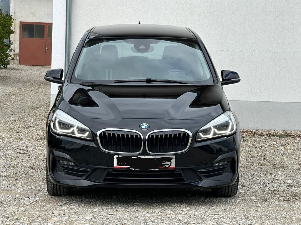 Image of BMW 218
