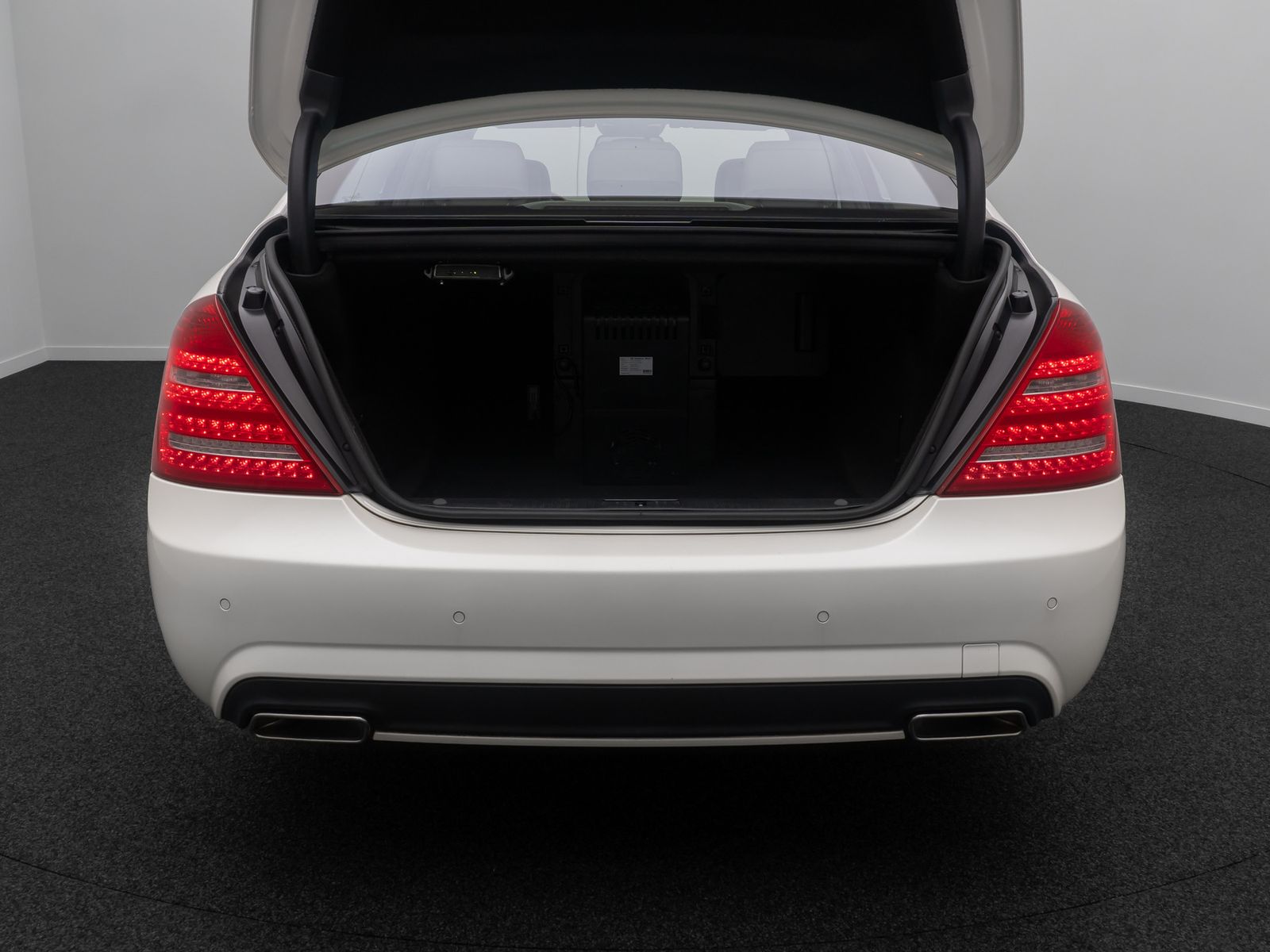 Fahrzeugabbildung Mercedes-Benz S 500 4MATIC AMG-Line Kamera Massage HiFi 19Zoll