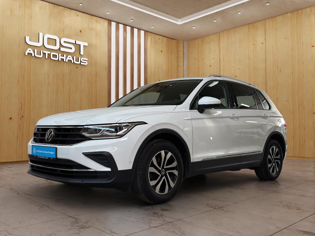 Volkswagen Tiguan Active 2.0 TDI Navi MatrixLED Kamera ACC